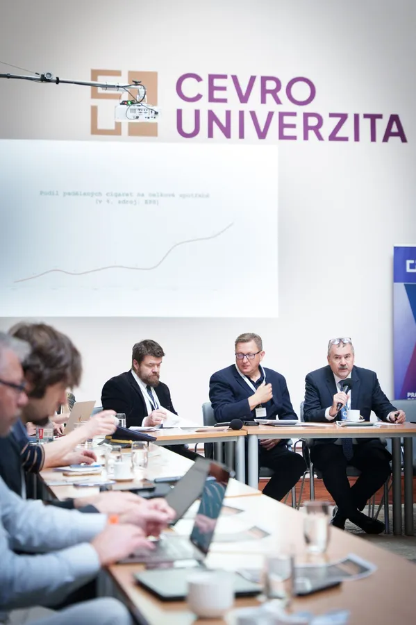 Tisková zpráva: Nelegální trh s tabákem v Česku sílí