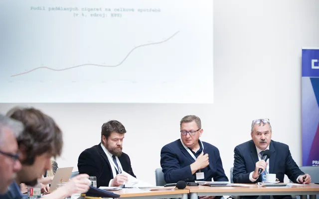 Tisková zpráva: Nelegální trh s tabákem v Česku sílí